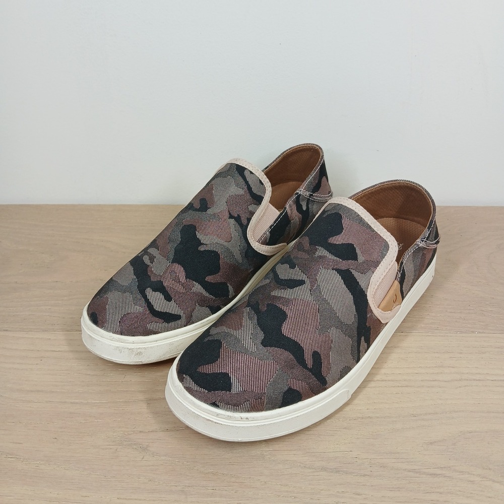 OluKai Pehuea Pa'i Slip On Sneakers Women 8.5 Camo Textile Canvas Casual Coastal